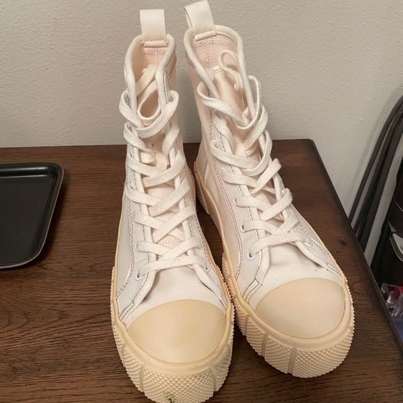 Zara White Canvas High-Top Sneakers - Picture 2 of 7